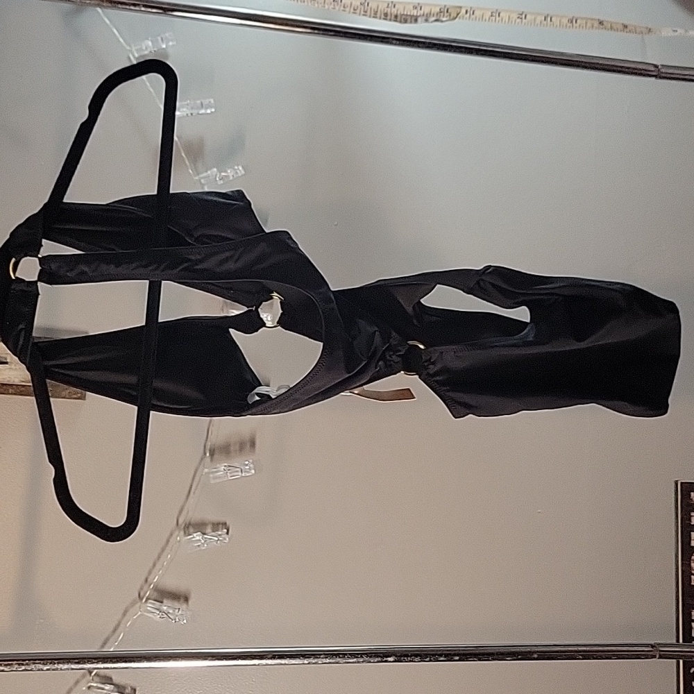 swimsuit - Picture 4 of 4